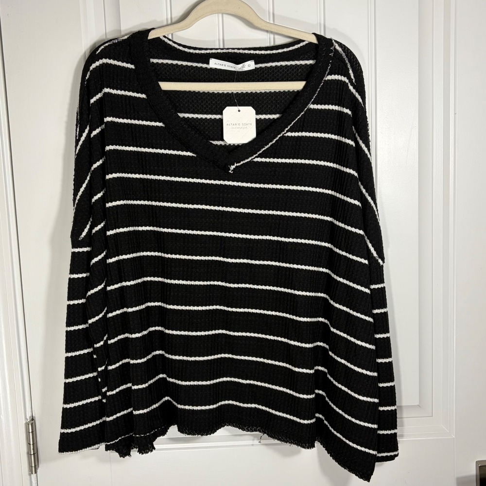 Altar'd State Striped Waffle Knit V-Neck Thermal Top Black White BE25308 L